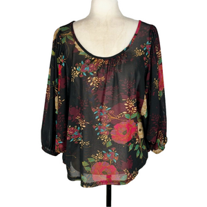 Suzy Shier floral batwing blouse